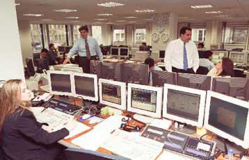 Ξεπέρασε τα 30 δισ. ευρώ ο κρατικός δανεισμός το πρώτο εξάμηνο