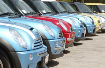 «Φρένο» στις πωλήσεις αυτοκινήτων το εξάμηνο – Αύξηση στις ταξινομήσεις μοτοσικλετών