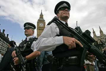 Όλα τα χαρακτηριστικά της Αλ Κάιντα φέρουν οι τρομοκρατικές επιθέσεις στο Λονδίνο