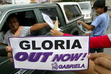 Κυβερνητική κρίση στις Φιλιππίνες με τους υπουργούς να ζητούν παραίτηση της προέδρου