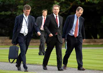 Η καταπολέμηση της φτώχιας στο επίκεντρο της G8 την Παρασκευή