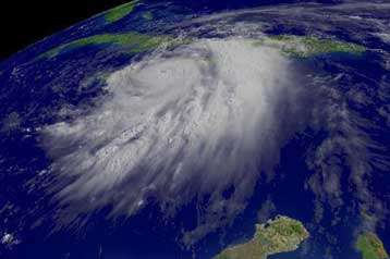 Σαρώνει την Καραϊβική ο τυφώνας Ντένις με επόμενους «σταθμούς» Κούβα και Φλόριντα