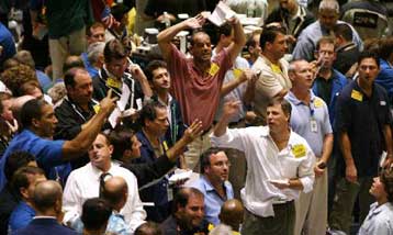 Πρόκληση για την παγκόσμια οικονομία οι τιμές του πετρελαίου, λέει η G8