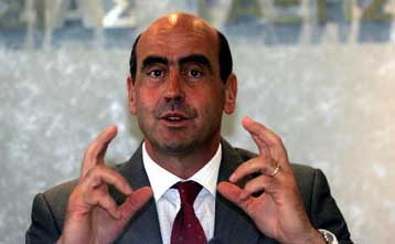 Επερώτηση 39 βουλευτών του ΠΑΣΟΚ για τις δυσμενείς μεταθέσεις στην ΕΛ.ΑΣ.