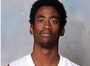 Τον Κουίνσι Λιούις απέκτησε η ομάδα μπάσκετ του Ολυμπιακού