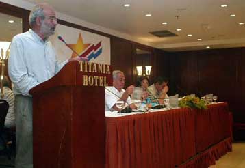 Νέα επίθεση Αλαβάνου στην κυβέρνηση με επίκεντρο τις σχέσεις της με τον ΣΕΒ