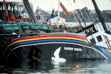 Η Greenpeace τιμά την 20ή επέτειο από τη βύθιση του Rainbow Warrior
