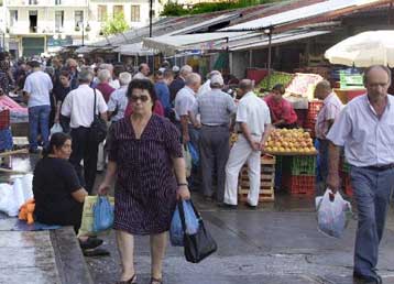 Αύξηση του κόστους ζωής το 2004 στο 81,7% του μέσου κοινοτικού όρου