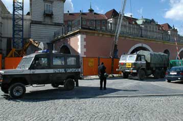 Έκλεισε το μετρό της Βαρσοβίας έπειτα από προειδοποιητικό τηλεφώνημα για βόμβα