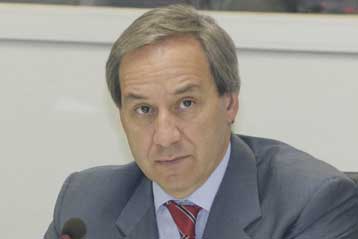 Ριζική ανασύσταση της φορολογικής διοίκησης θα προτείνει στο πόρισμά του το ΔΝΤ