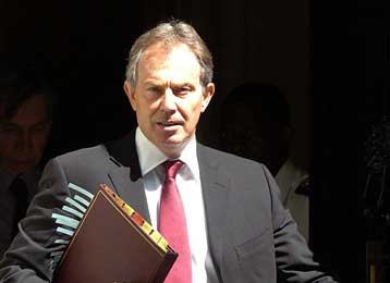 Δέσμευση Μπλερ για διάλογο με τη μουσουλμανική κοινότητα της Βρετανίας