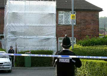 Εντοπίστηκε από τις βρετανικές αρχές η ταυτότητα του εγκεφάλου των επιθέσεων