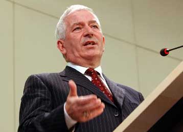 Την Τετάρτη η επιστολή της Κομισιόν για την ονομαστικοποίηση των μετοχών των ΜΜΕ