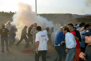 Διαμαρτυρία κατοίκων της βορειοανατολικής Αττικής για τη δημιουργία ΧΥΤΑ