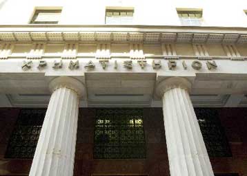 Με σημαντική άνοδο άνοιξε τη Δευτέρα το Χρηματιστήριο Αθηνών