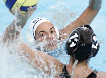 Η εθνική πόλο των γυναικών 9-4 τη Ν. Ζηλανδία-Γαβριηλίδης, Μάνος στην 11η θέση