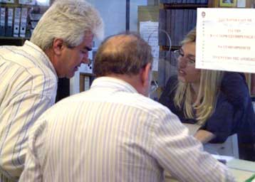 Ψαλίδι στις συντάξεις 600.000 εργαζομένων λόγω των ρυθμίσεων για τις υπερωρίες