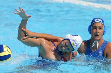 Η εθνική πόλο των γυναικών 4-4 με την Ρωσία-Εκτός ημιτελικού ο Μπίμης