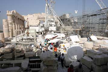 Ικανοποιημένος ο Π.Τατούλης από τα έργα στην Ακρόπολη