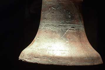 «Φτερά» έκανε ρώσικη καμπάνα 110 ετών από εκκλησία της Κωνσταντινούπολης