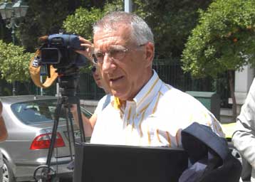 Φρένο στα σενάρια περί πρόωρων εκλογών επιχειρεί να βάλει το Μέγαρο Μαξίμου