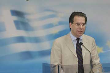 Ανοιχτή παραμένει η ημερομηνία της επίσκεψης Καραμανλή στην Αγκυρα