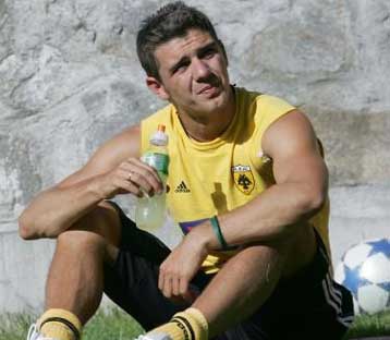 Και ο Κατσουράνης στην αποστολή της ΑΕΚ