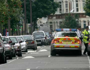 Kαμία σχέση με τις επιθέσεις δεν είχε ο ύποπτος που πυροβολήθηκε στο μετρό του Λονδίνου