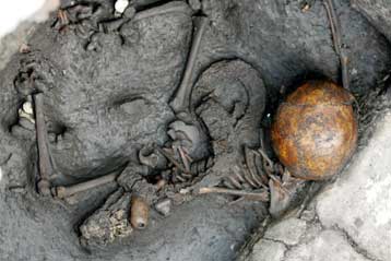 Σκελετός παιδιού από ανθρωποθυσία ανακαλύφθηκε σε ναό των Αζτέκων