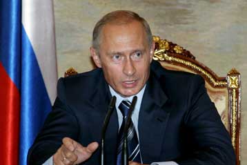 Προληπτικά μέτρα για πάταξη της τρομοκρατίας ζητά από τις δυνάμεις ασφαλείας ο Πούτιν