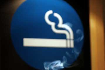 Απαγορεύεται από την Κυριακή η διαφήμιση προϊόντων καπνού στην Ευρωπαϊκή Ένωση