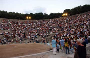 Τον «Οιδίποδα επί Κολωνώ» παρουσιάζει το Αμφι-Θέατρο στο θέατρο της Επιδαύρου
