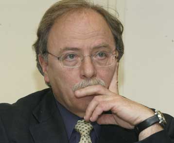 Απόσυρση διάταξης από το νομοσχέδιο για το αυτοδιοίκητο των δικαστηρίων