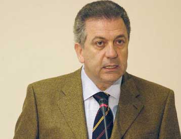 Επίσκεψη του Δημήτρη Αβραμόπουλου στη Θεολογική Σχολή της Χάλκης