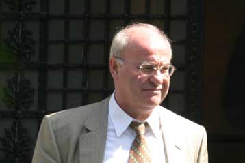 Nέα ηγεσία στην Επιτροπή Τηλεπικοινωνιών και Ταχυδρομείων