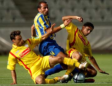 ΑΠΟΕΛ και Ομόνοια προκρίθηκαν στον β γύρο του Κυπέλλου UEFA