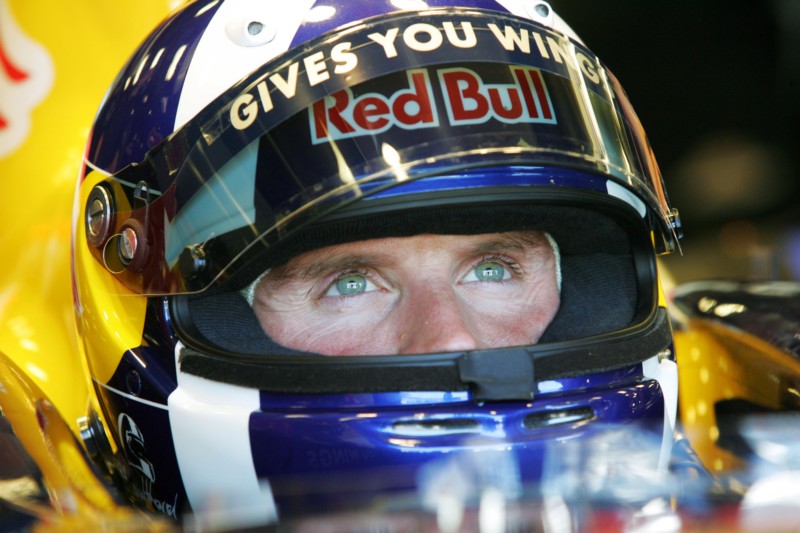 Μένει στην Red Bull Racing ο David Coulthard μέχρι το 2006