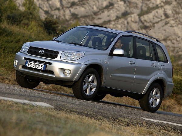 Νέες μειωμένες τιμές για το Toyota RAV4