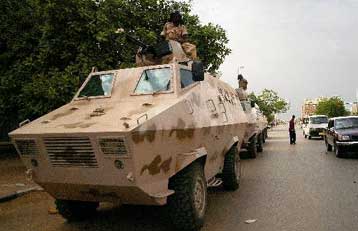 Στρατιωτικές περιπολίες στο ταραγμένο Σουδάν μετά το θάνατο του αντιπροέδρου Γκάρανγκ