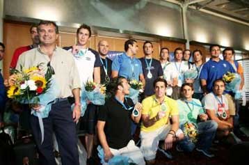 Χρυσά στο Πεκίνο το 2008 θέτουν πλέον ως στόχο ο Γρηγοριάδης και η εθνική πόλο