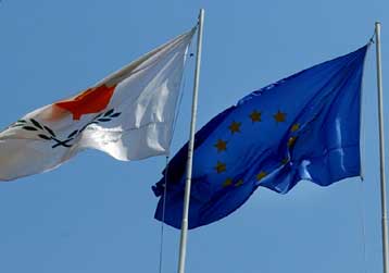 Μονομερής η τουρκική δήλωση περί μη αναγνώρισης της Κύπρου, λέει τώρα το Λονδίνο