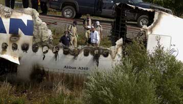 Βρέθηκαν τα δύο μαύρα κουτιά του αεροσκάφους της Air France που έπεσε στο Τορόντο