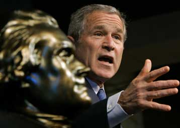 Κατηγορηματικό «όχι» του Τζορτζ Ο. Μπους στο ενδεχόμενο πρόωρης απόσυρσης από το Ιράκ