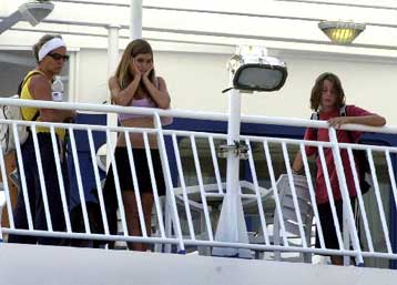 Μέτρα για την ταλαιπωρία στα λιμάνια – Αρματαγωγά με τρόφιμα στα νησιά