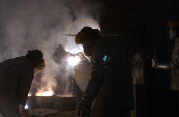 Πολιτική «καρότου και μαστιγίου» προς το Ιράν από τις Βρυξέλλες για τα πυρηνικά