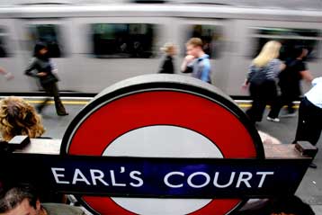 Στο εδώλιο τρία άτομα για τις αποτυχημένες επιθέσεις της 21ης Ιουλίου στο Λονδίνο