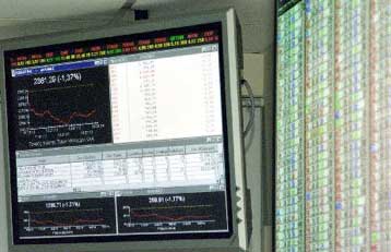 Μικρές απώλειες στο Χρηματιστήριο την Παρασκευή