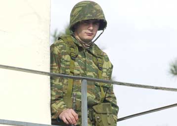 Πρεμιέρα της προφορικής συνέντευξης στις προσλήψεις Επαγγελματιών Οπλιτών