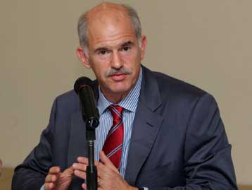 Πρωτοβουλίες στο θέμα των ευρωτουρκικών σχέσεων ζητά από την κυβέρνηση ο Γ.Παπανδρέου