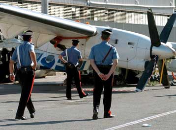 Δύο επιβάτες του αεροσκάφους που συνετρίβη στη Σικελία αναζητούν οι ιταλικές Αρχές